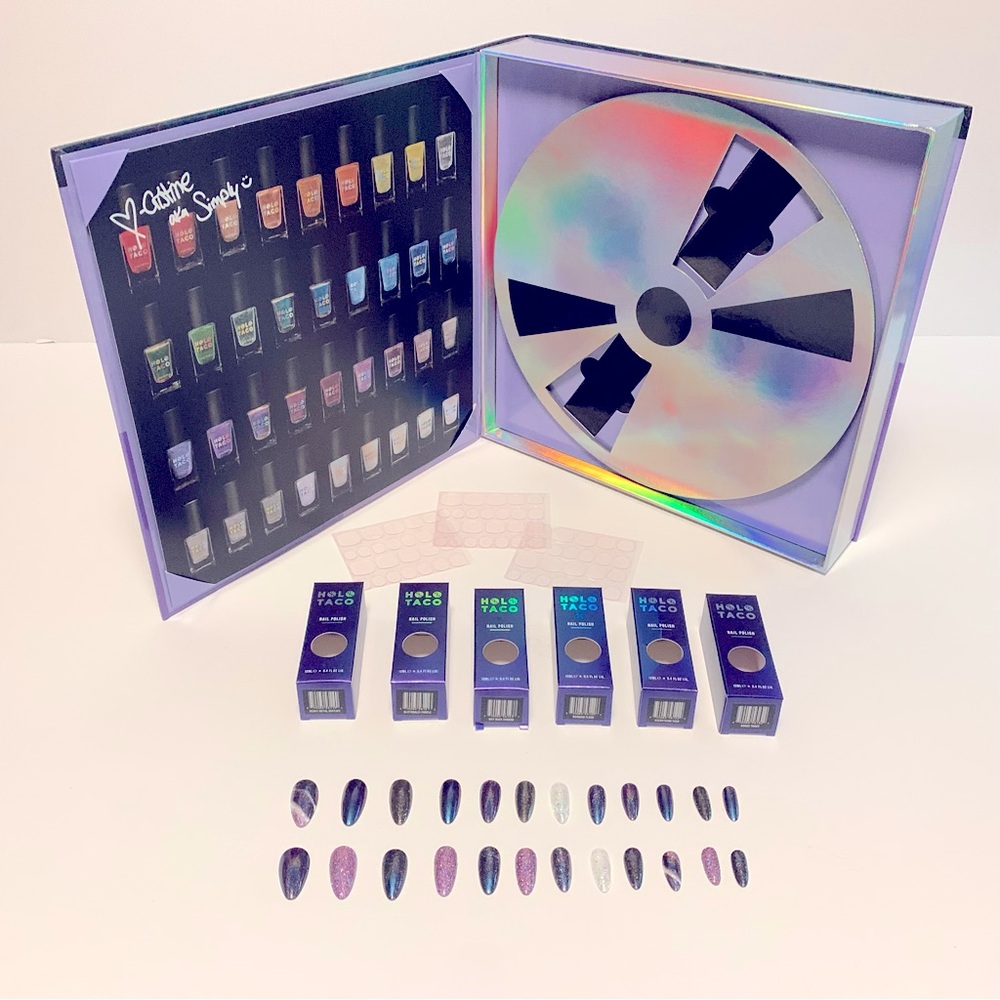 Holo Taco Remix Collection Box, with press on nails